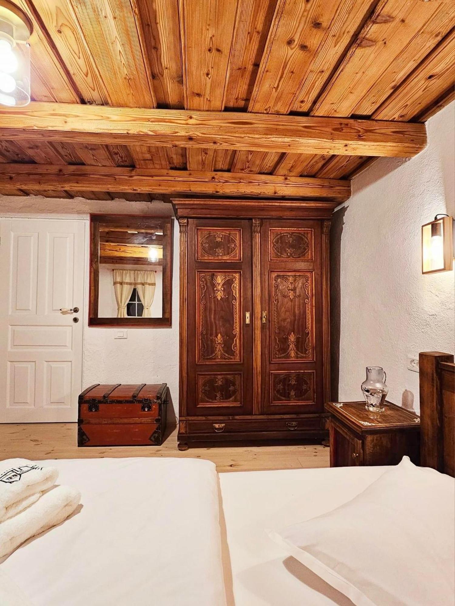 The Hut Retreat Fantanele (Sibiu)